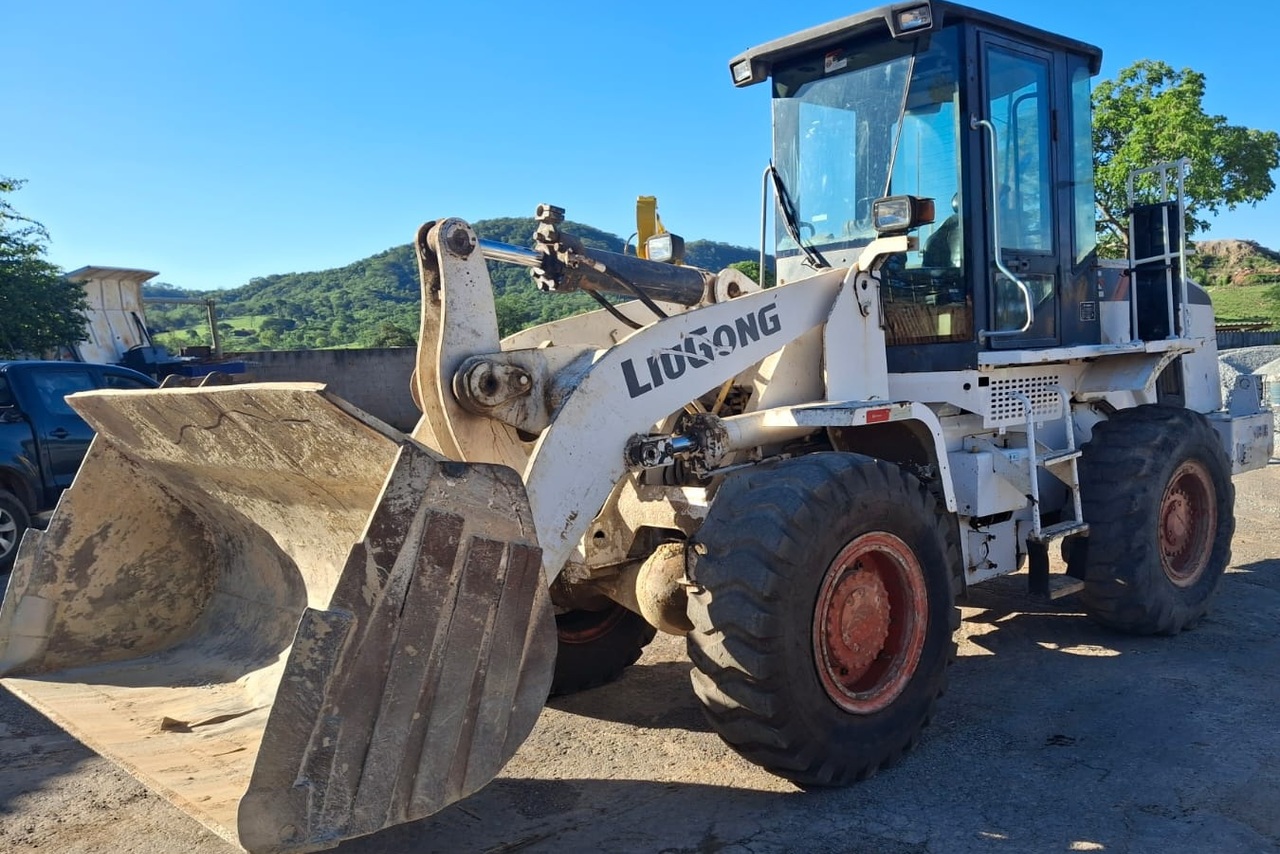 Liugong  835 - 14/14 4