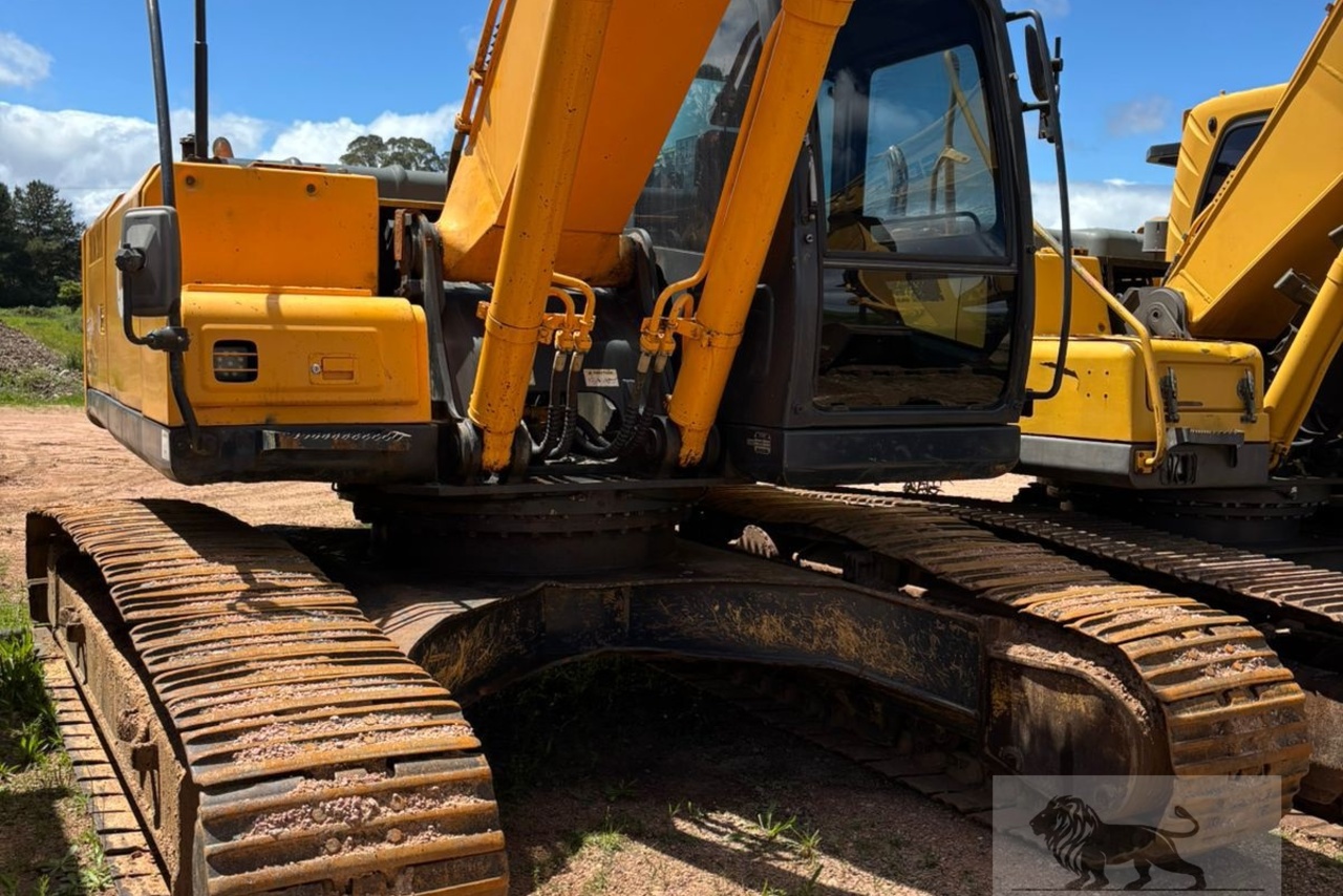 Hyundai R250 - 10/10 5