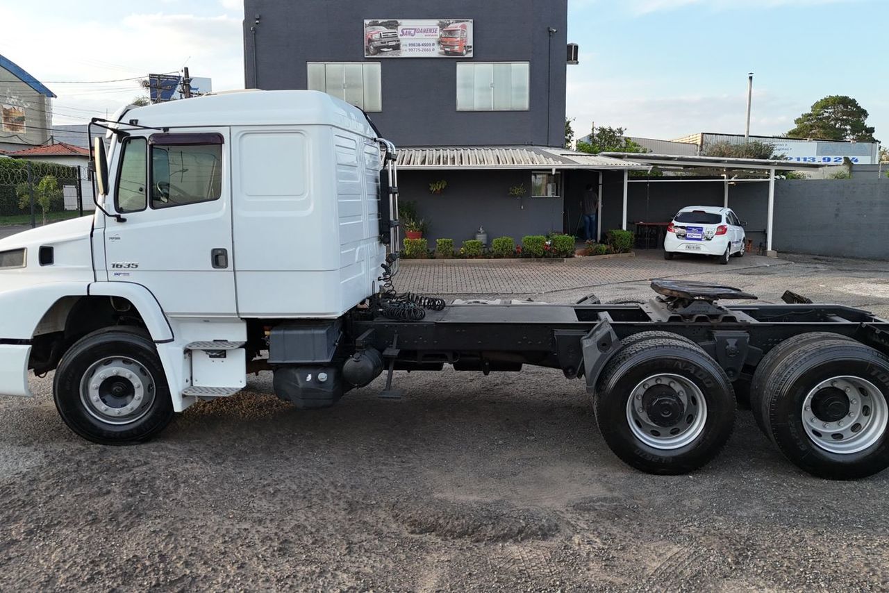 Mercedes Benz MB 1635 - 17/18 5