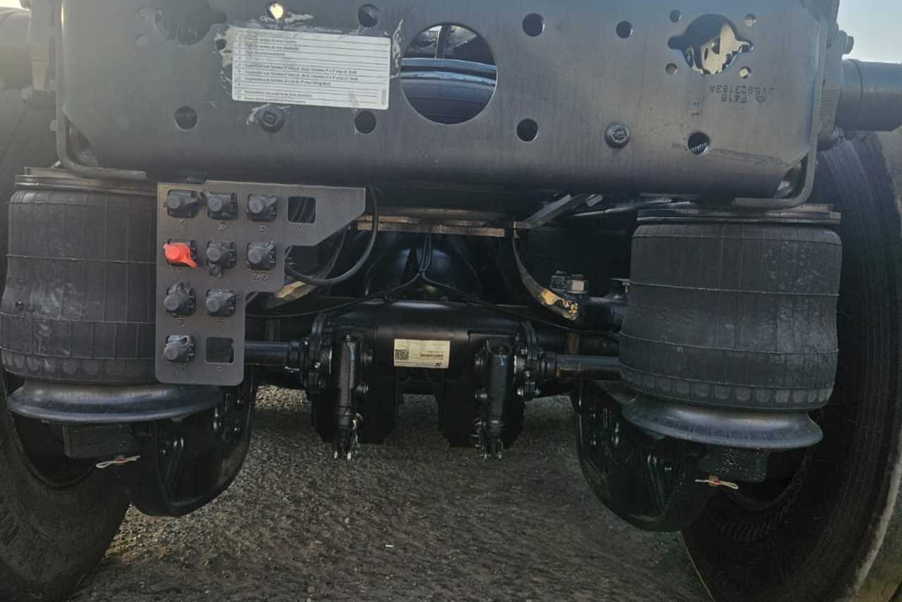 Volkswagen 28-460 6x2 Meteor - 22/23 9