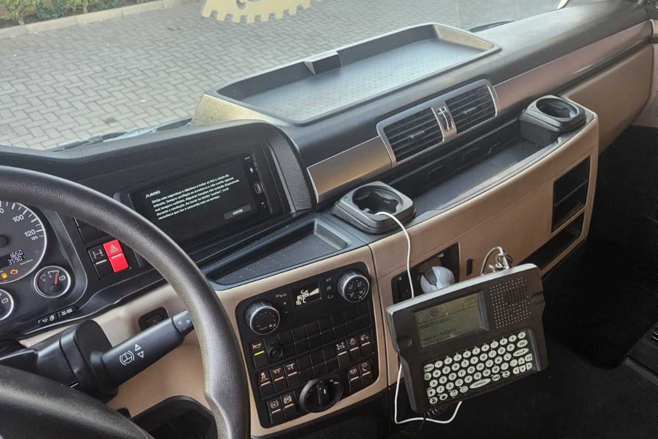 Volkswagen 28-460 6x2 Meteor - 22/23 10