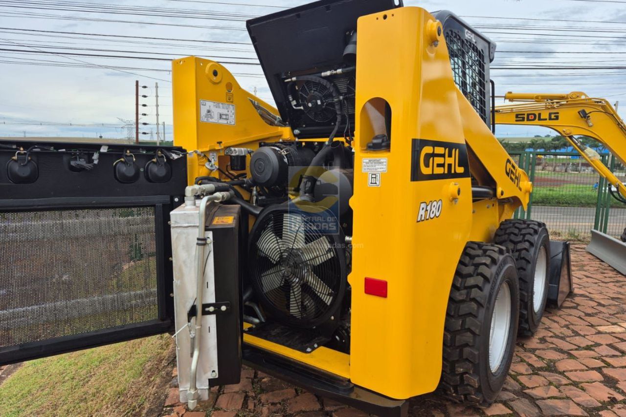 Gehl R180 - 25/25 4