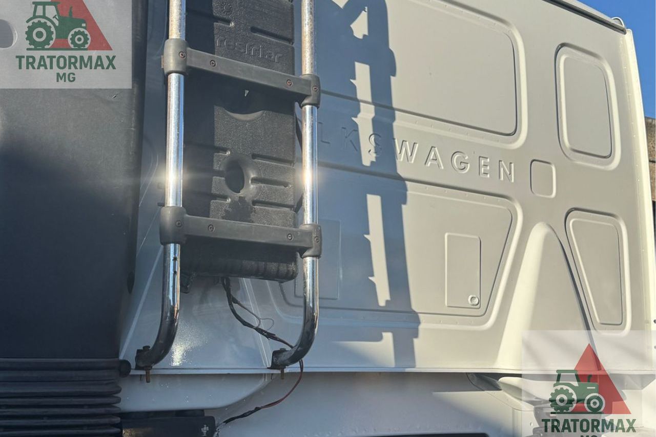 Volkswagen 24-250 E Constellation 3-Eixos - 09/09 3