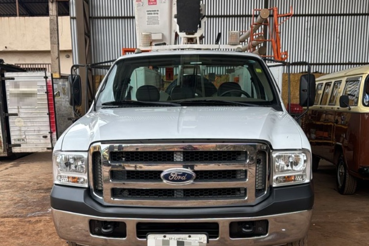 Ford F4000 - 15/16 2