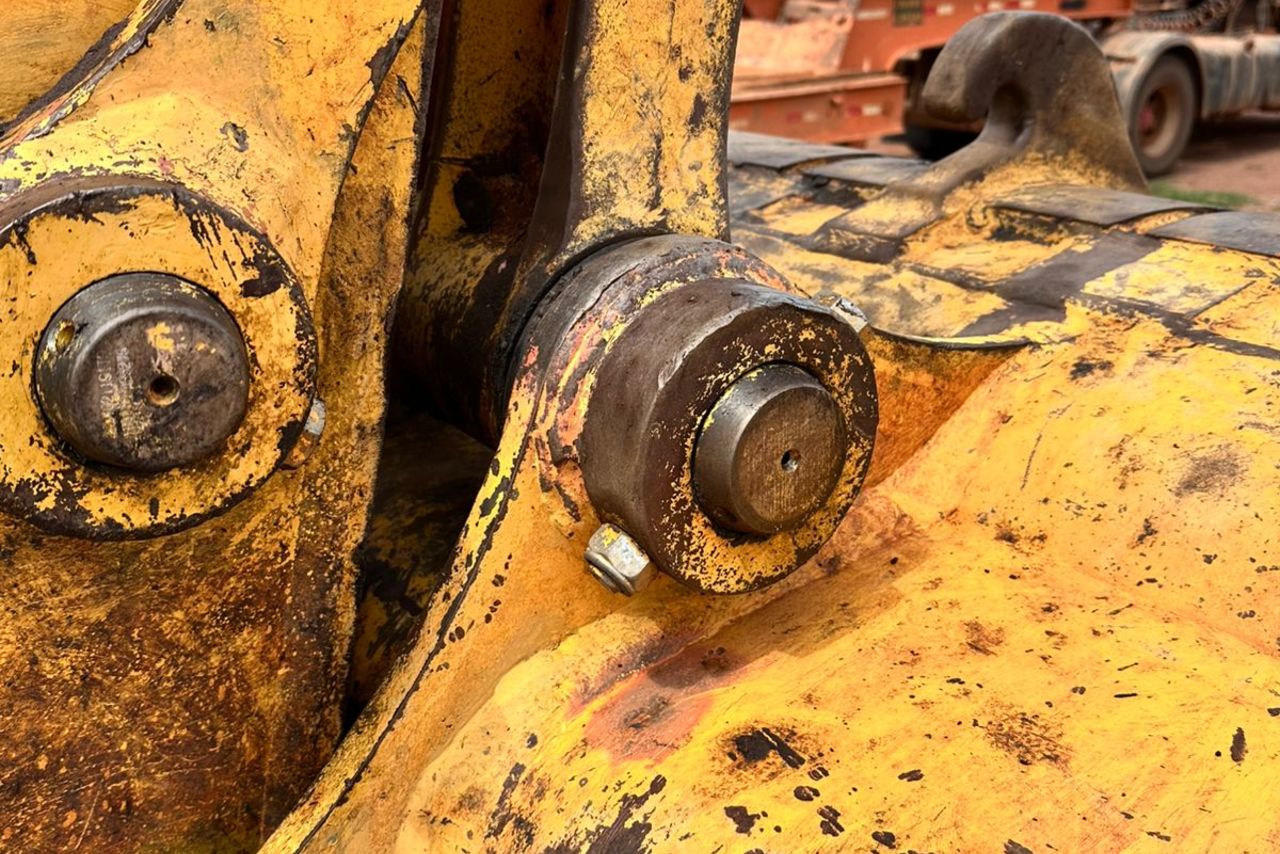 Komatsu PC210 - 21/21 12