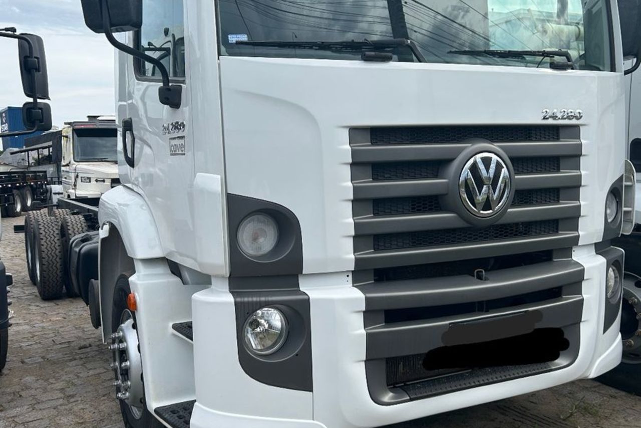 Volkswagen 24-280 E Constellation 6x2 - 16/17 3