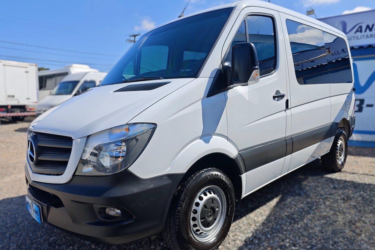 Mercedes Benz Sprinter Executiva 415 - 18/19 12
