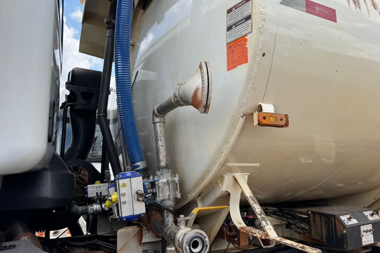 Mercedes Benz Axor 3131 - 20/20 14