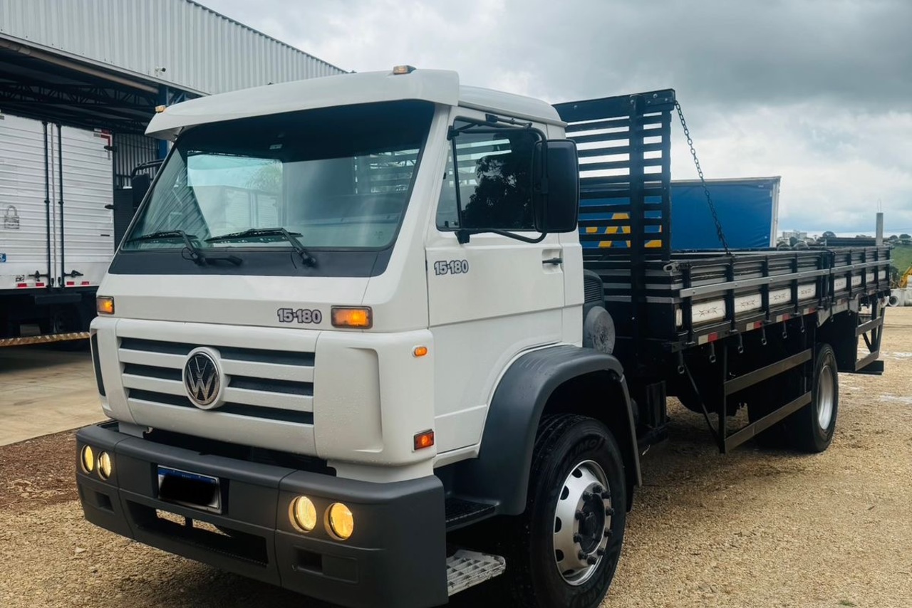Volkswagen 15-180 E Worker - 10/11 3