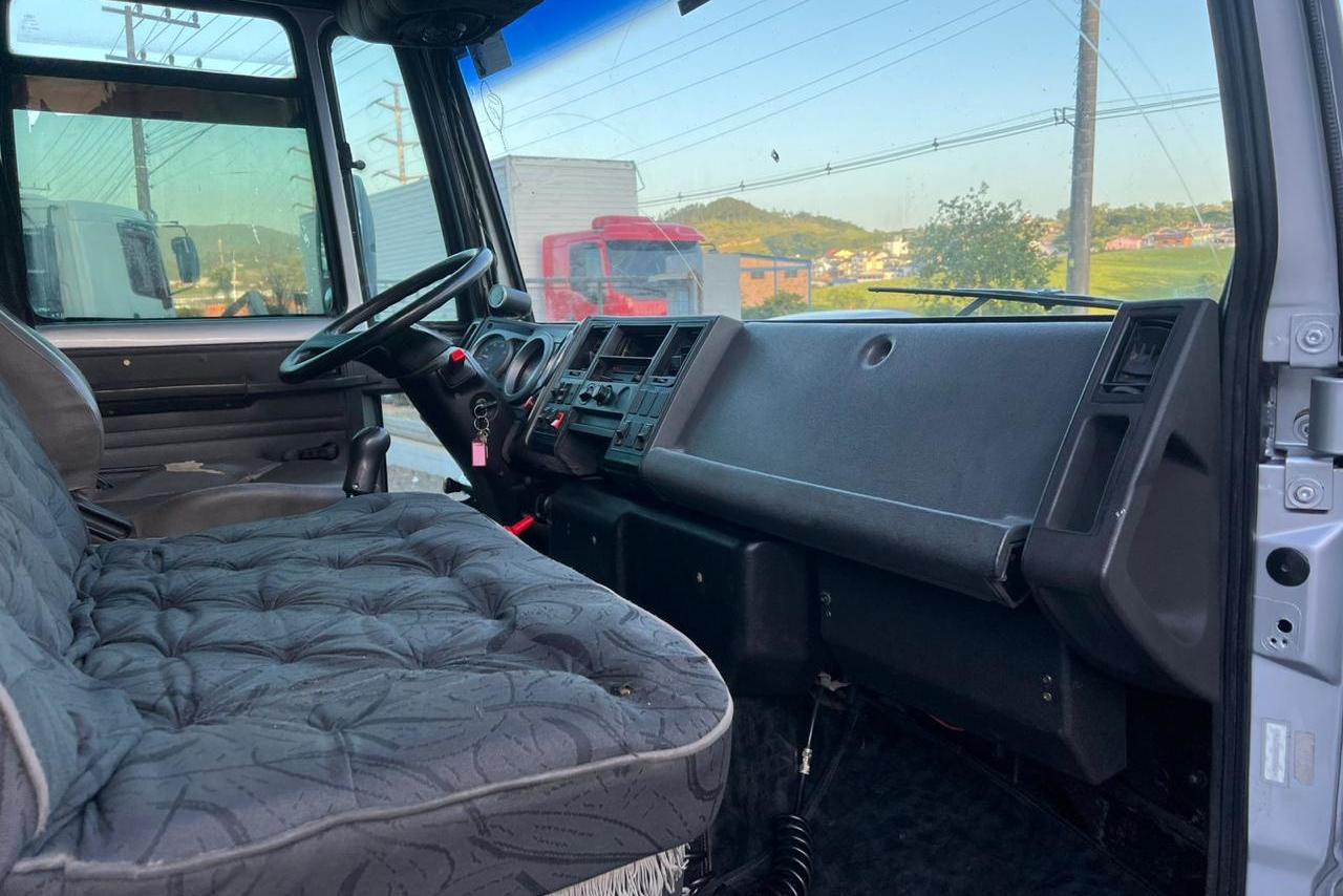 Ford Cargo2422 - 08/08 6