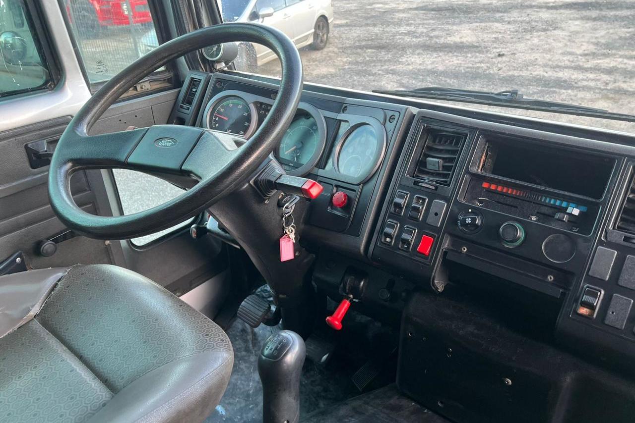 Ford Cargo2422 - 08/08 7