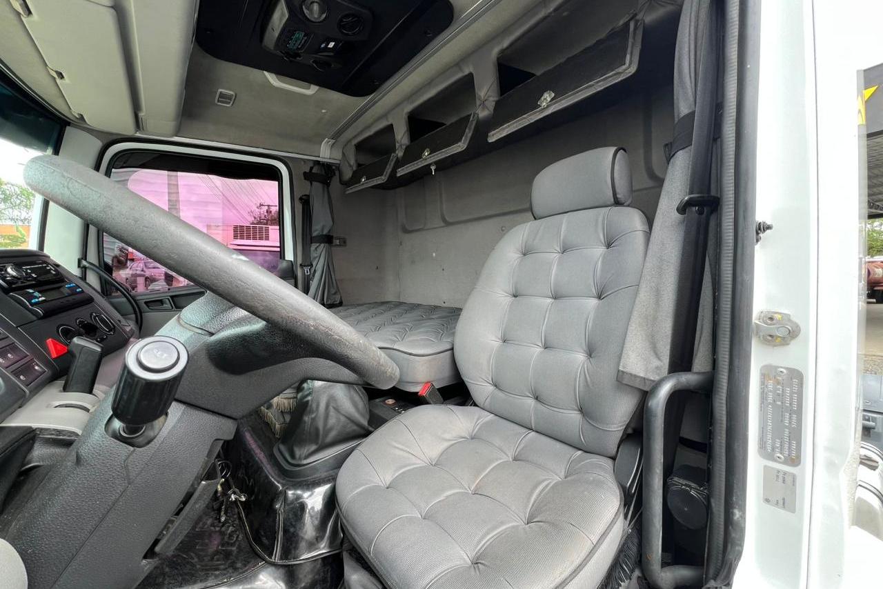 Volkswagen VW 19420 - 14/14 4