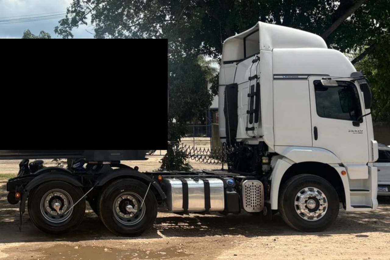 Volkswagen VW 25420 Constellation 6x2 - 14/14 2