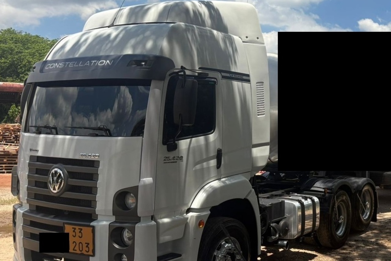 Volkswagen VW 25420 Constellation 6x2 - 14/14 1