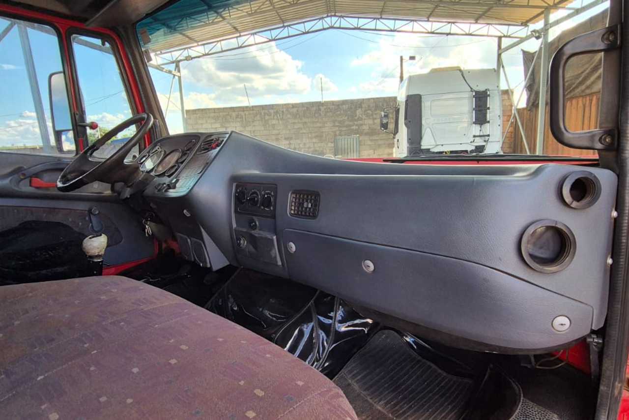 Mercedes Benz MB 1620 - 06/06 10