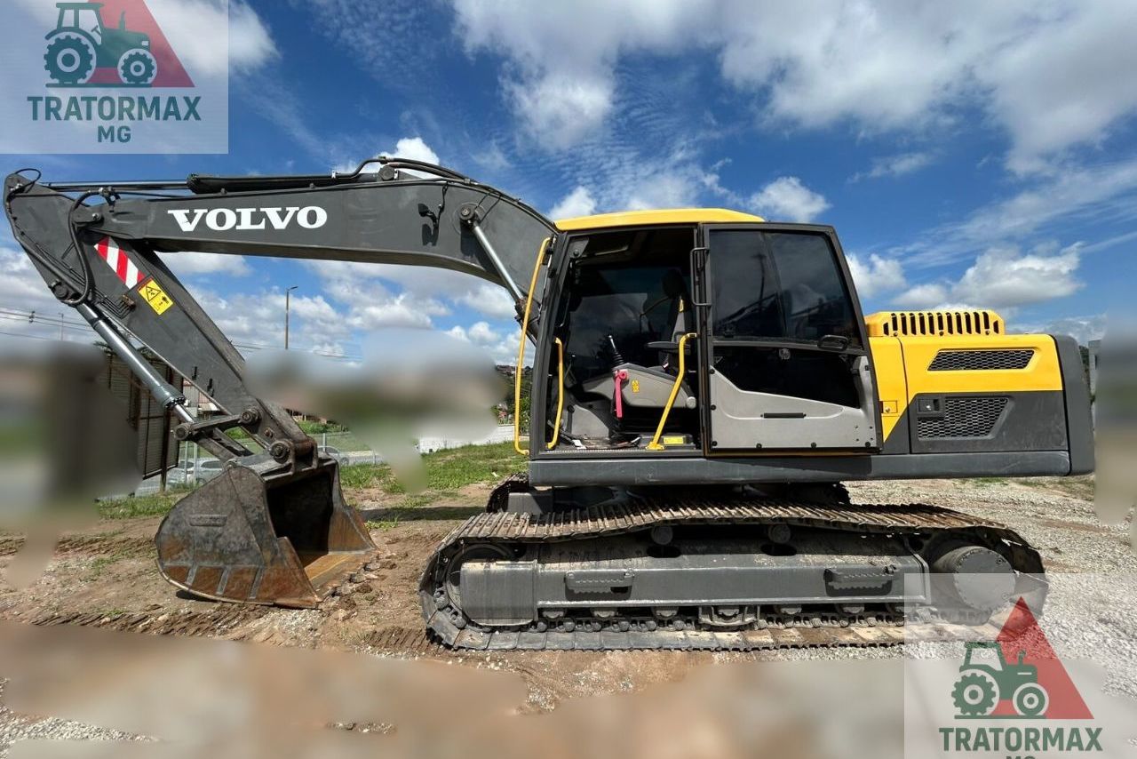 Volvo EC220 -  2