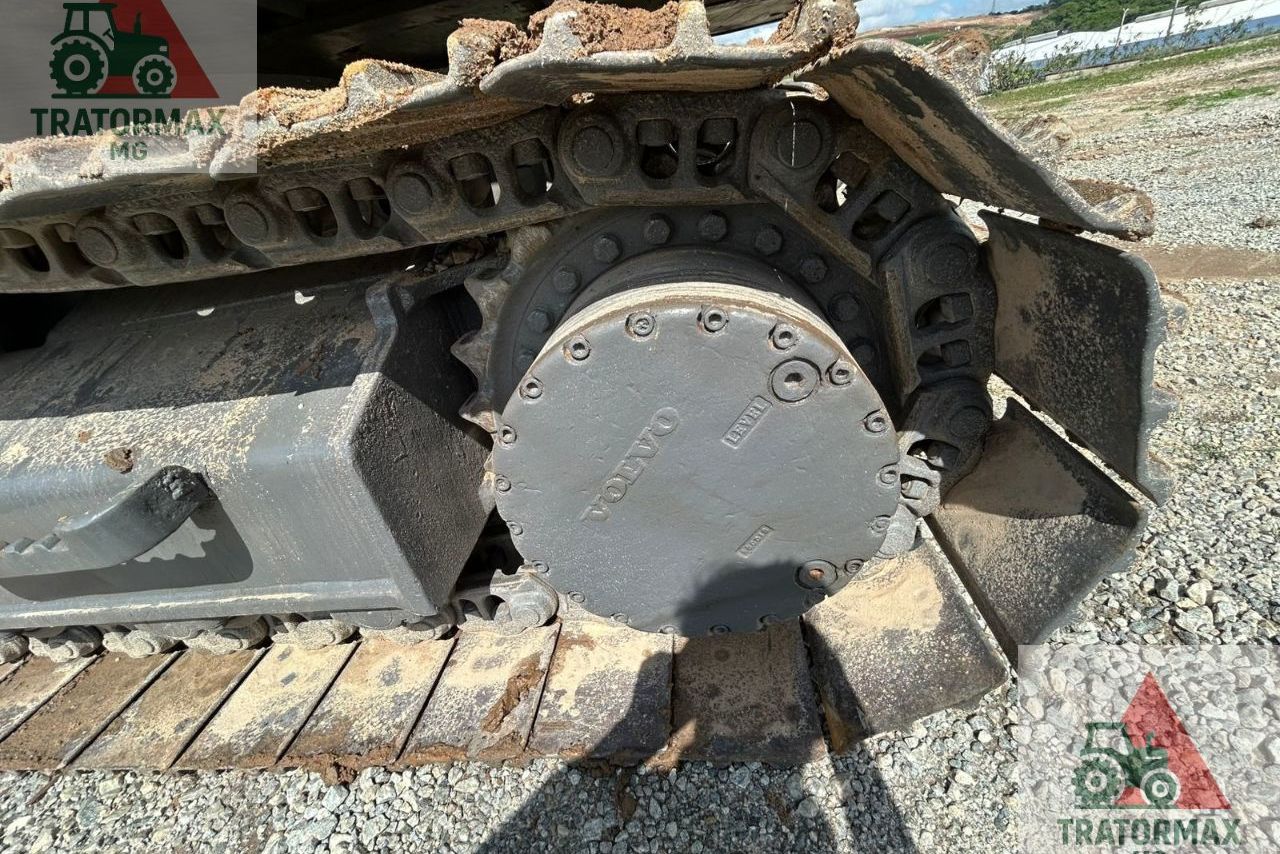 Volvo EC220 -  6