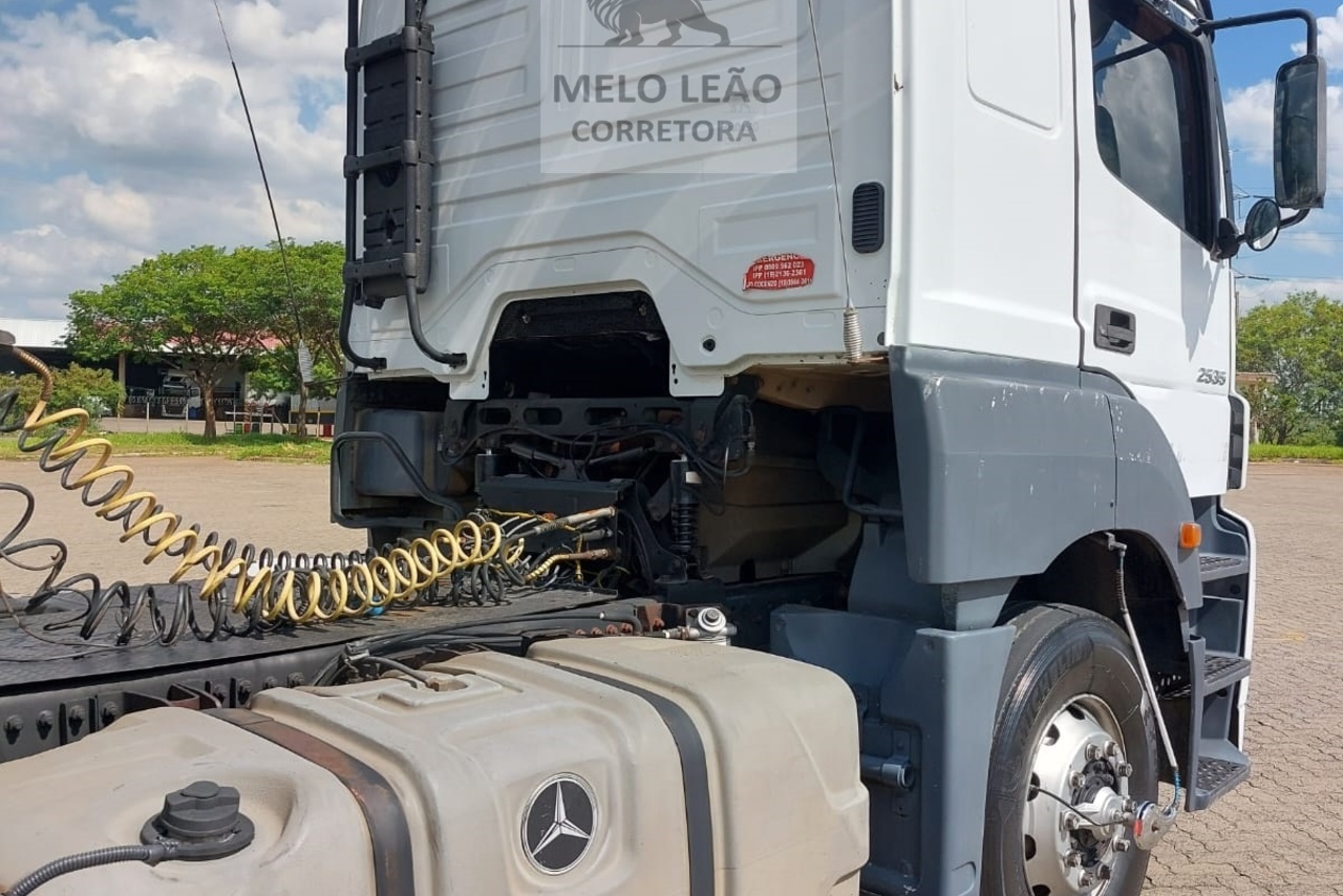 Mercedes Benz Axor 2535 - 10/10 11