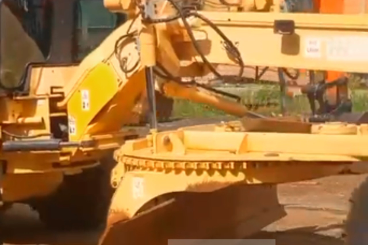 New Holland RG 140B - 10/10 11
