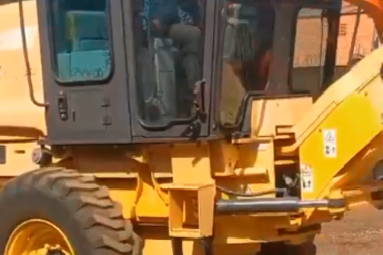 New Holland RG 140B - 10/10 12