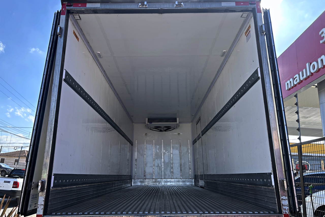 Volkswagen 11-180 Delivery  - 23/24 19