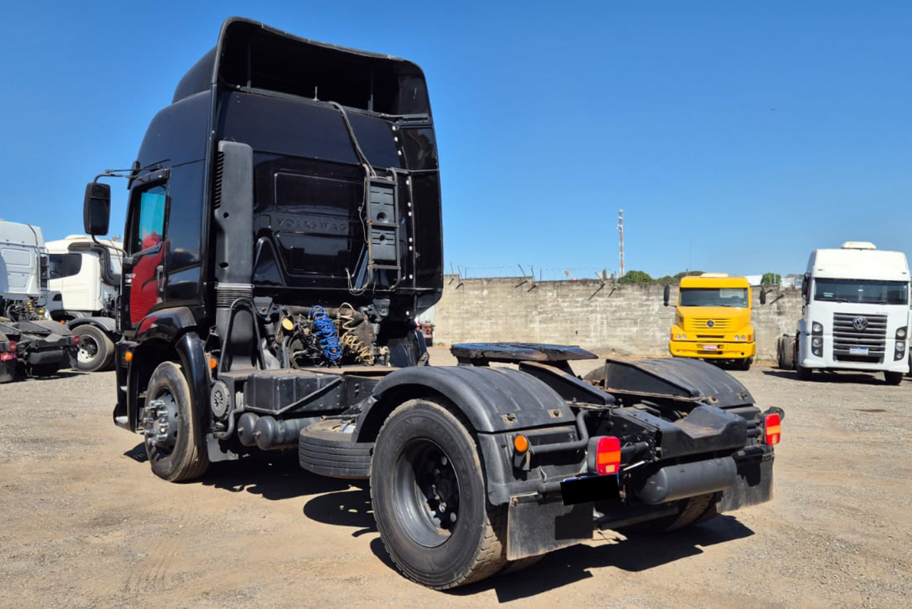 Volkswagen 19-320 Titan - 10/11 11