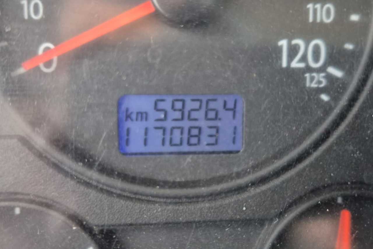 Volkswagen 19-320 Titan - 10/11 12