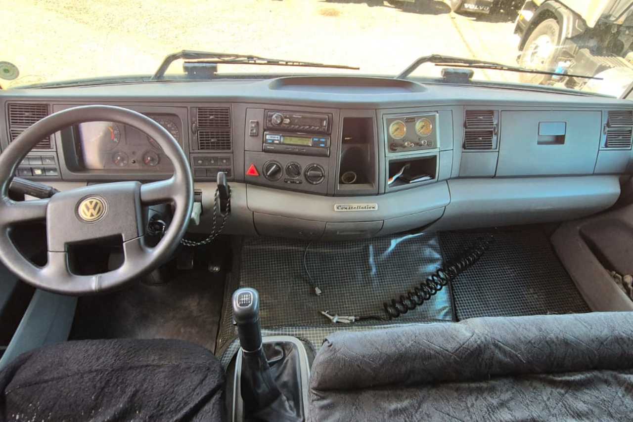 Volkswagen 19-320 Titan - 10/11 14
