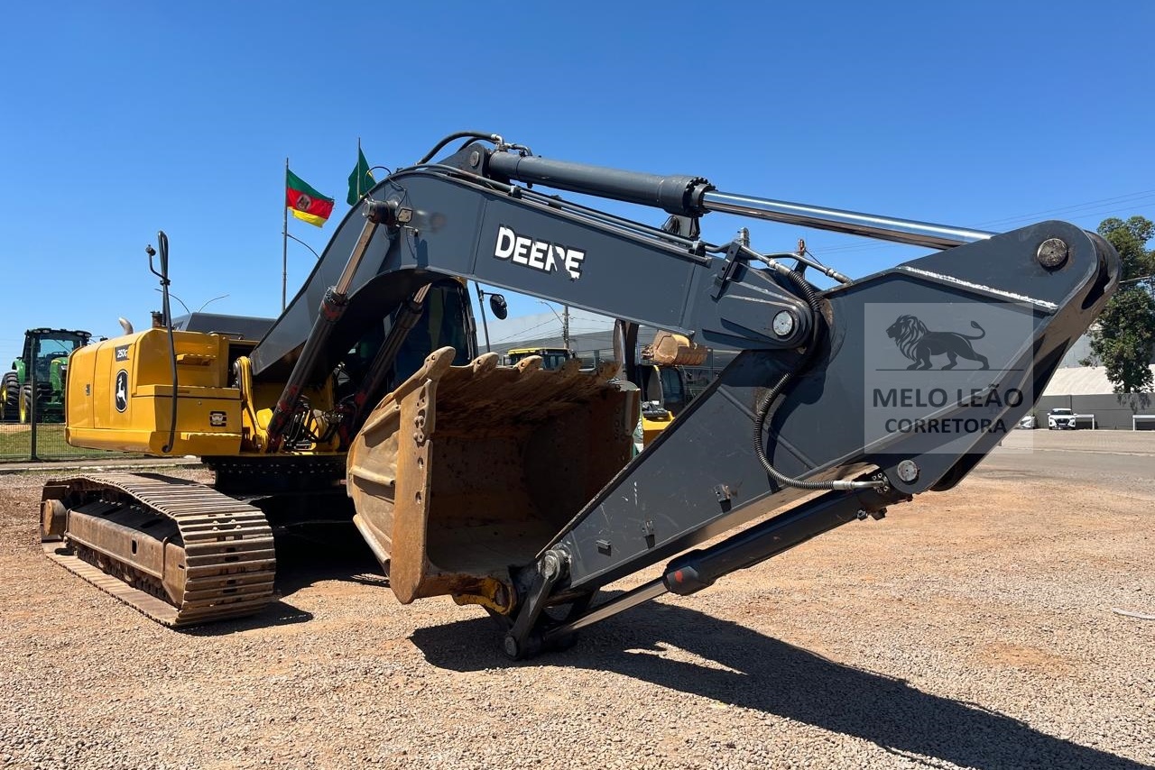 John Deere Hidráulica 250G - 22/22 5