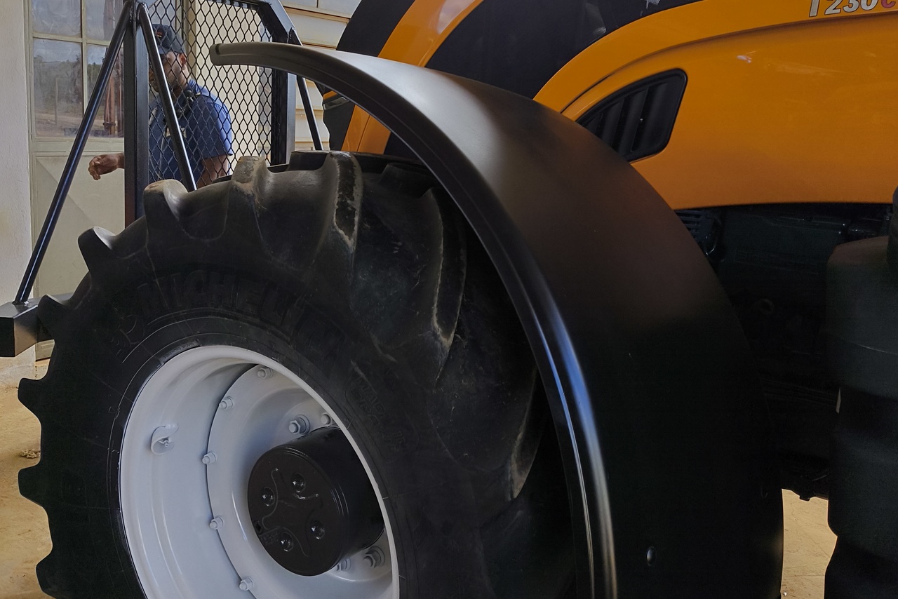 Valtra Outros - 18/18 5