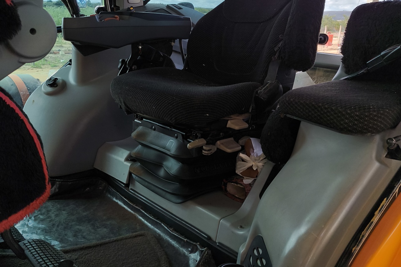 Valtra Outros - 18/18 7