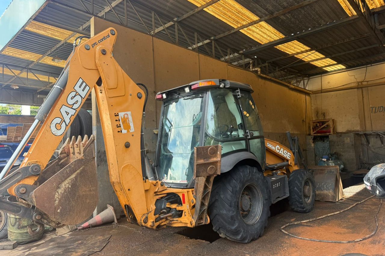 Case 580N - 20/20 2