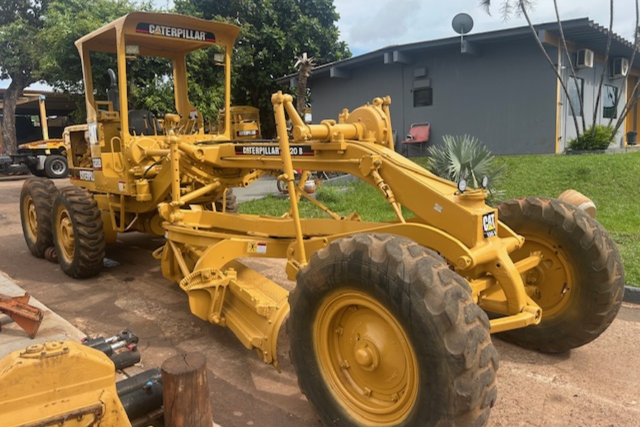 Caterpillar 120B - 80/80 3