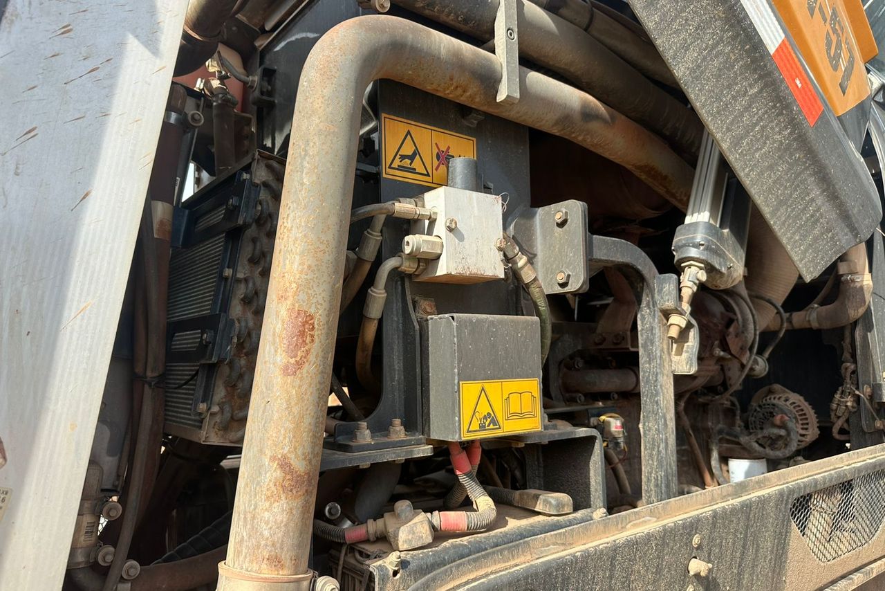 Case 865 - 23/23 15