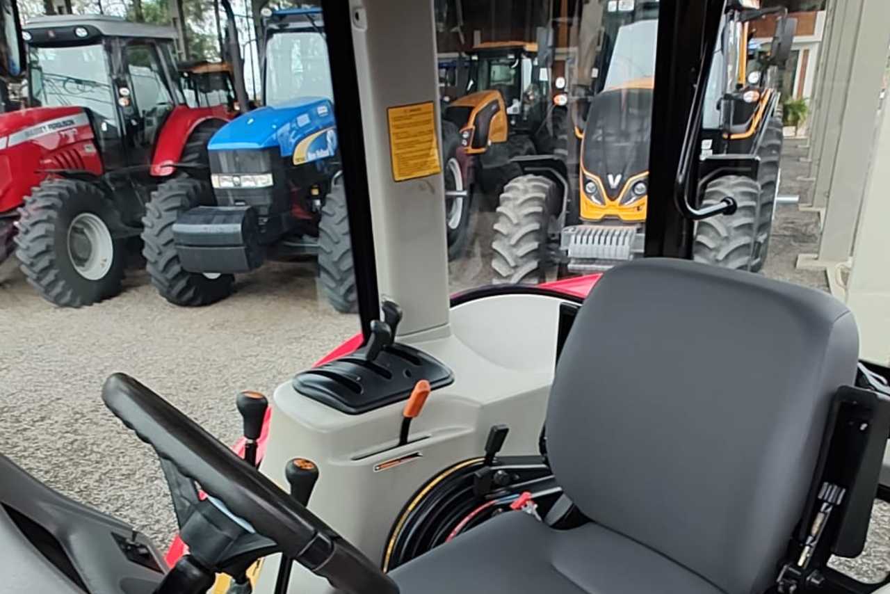Massey Ferguson MF 4297 - 13 6