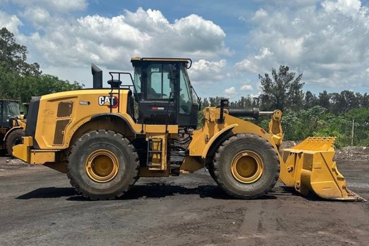 Caterpillar  966L - 21/21 3