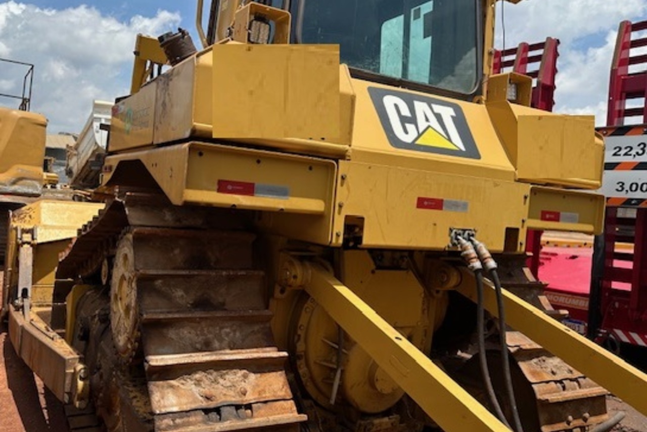 Caterpillar D6T - 20/20 2