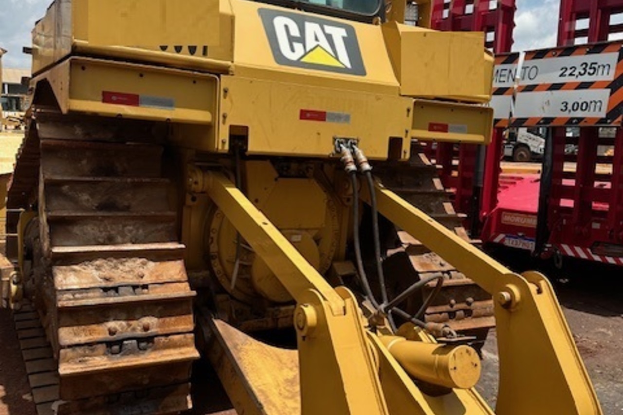 Caterpillar D6T - 20/20 4