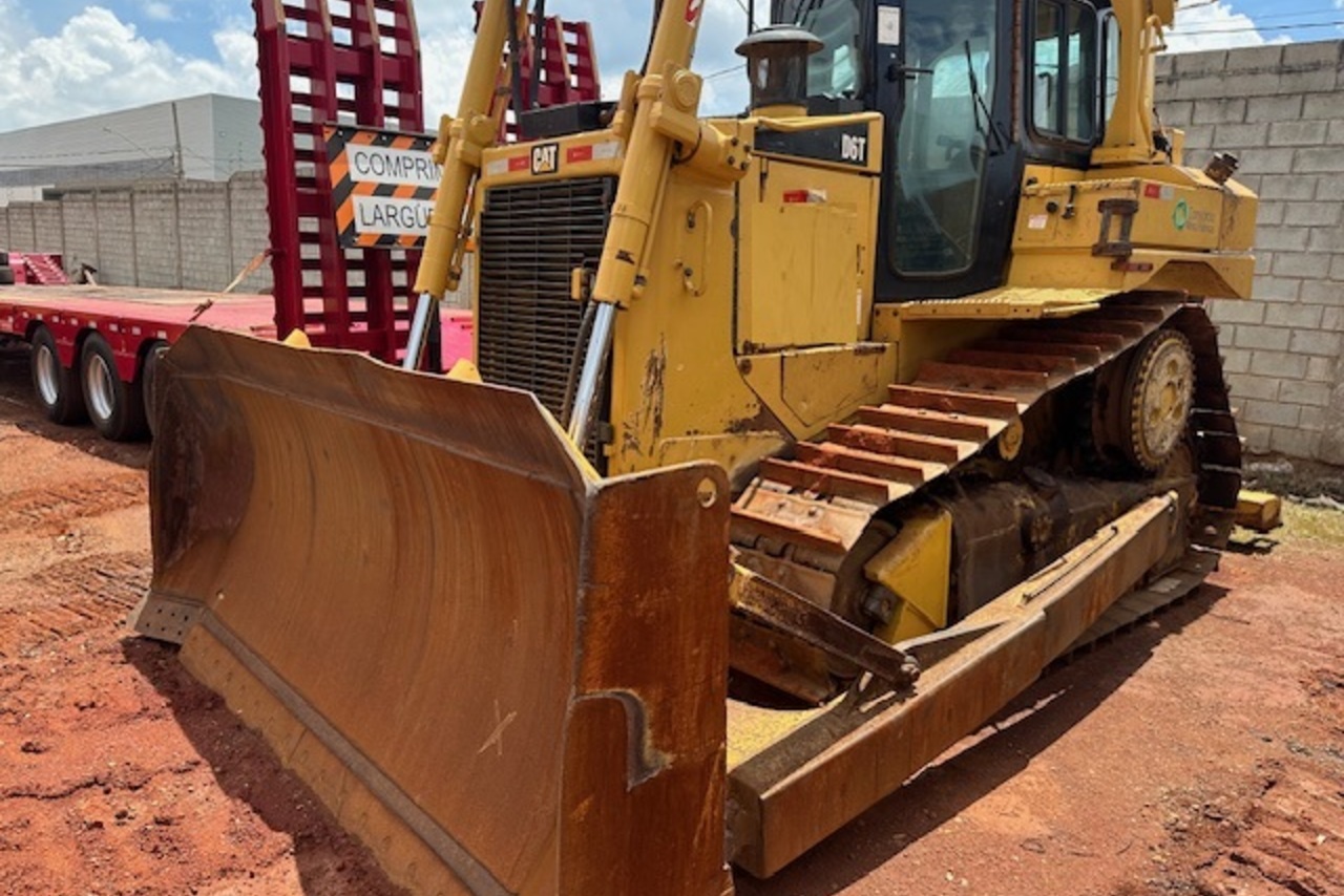 Caterpillar D6T - 20/20 5