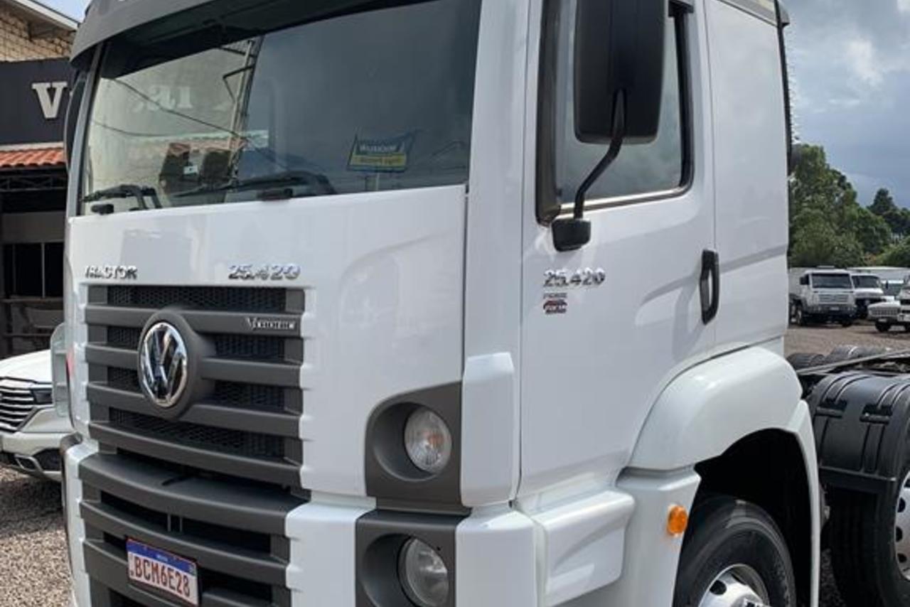 Volkswagen VW 25420 Constellation 6x2 - 18/19 3