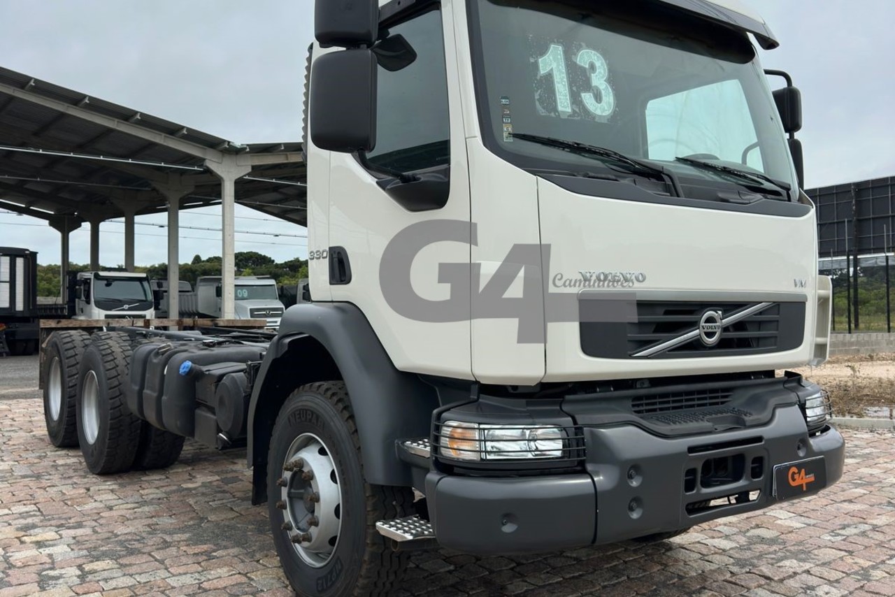 Volvo VM330 - 13/13 3
