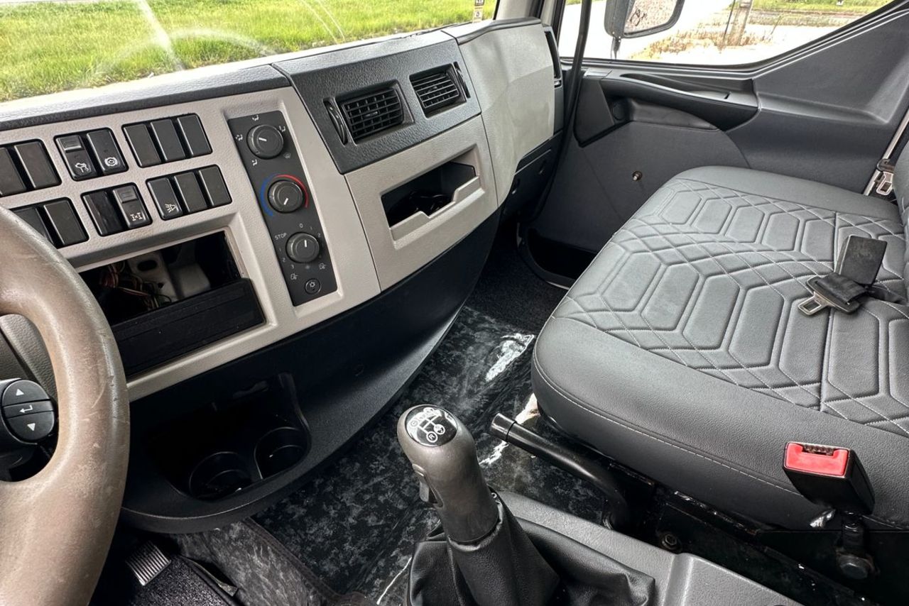 Volvo VM330 - 13/13 11