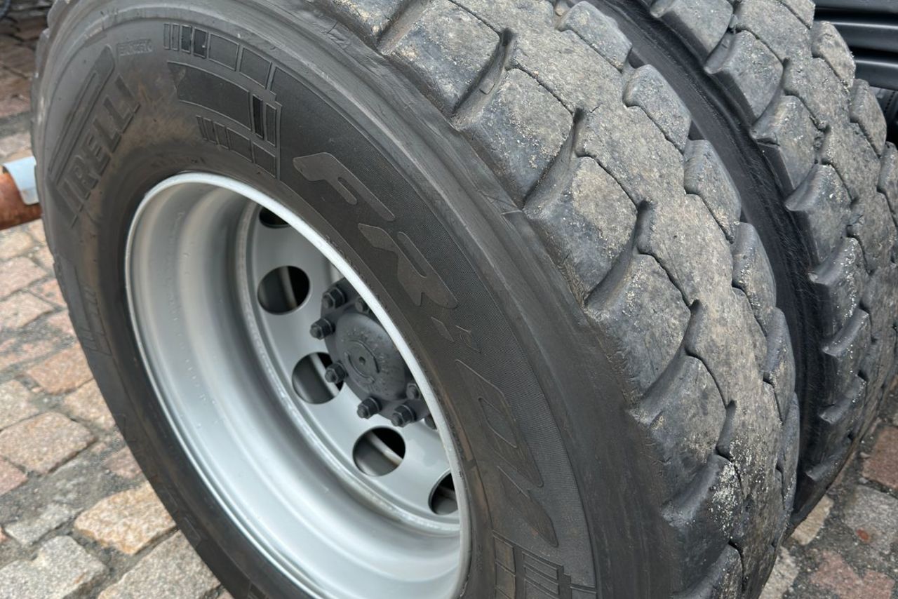 Volvo VM330 - 13/13 12