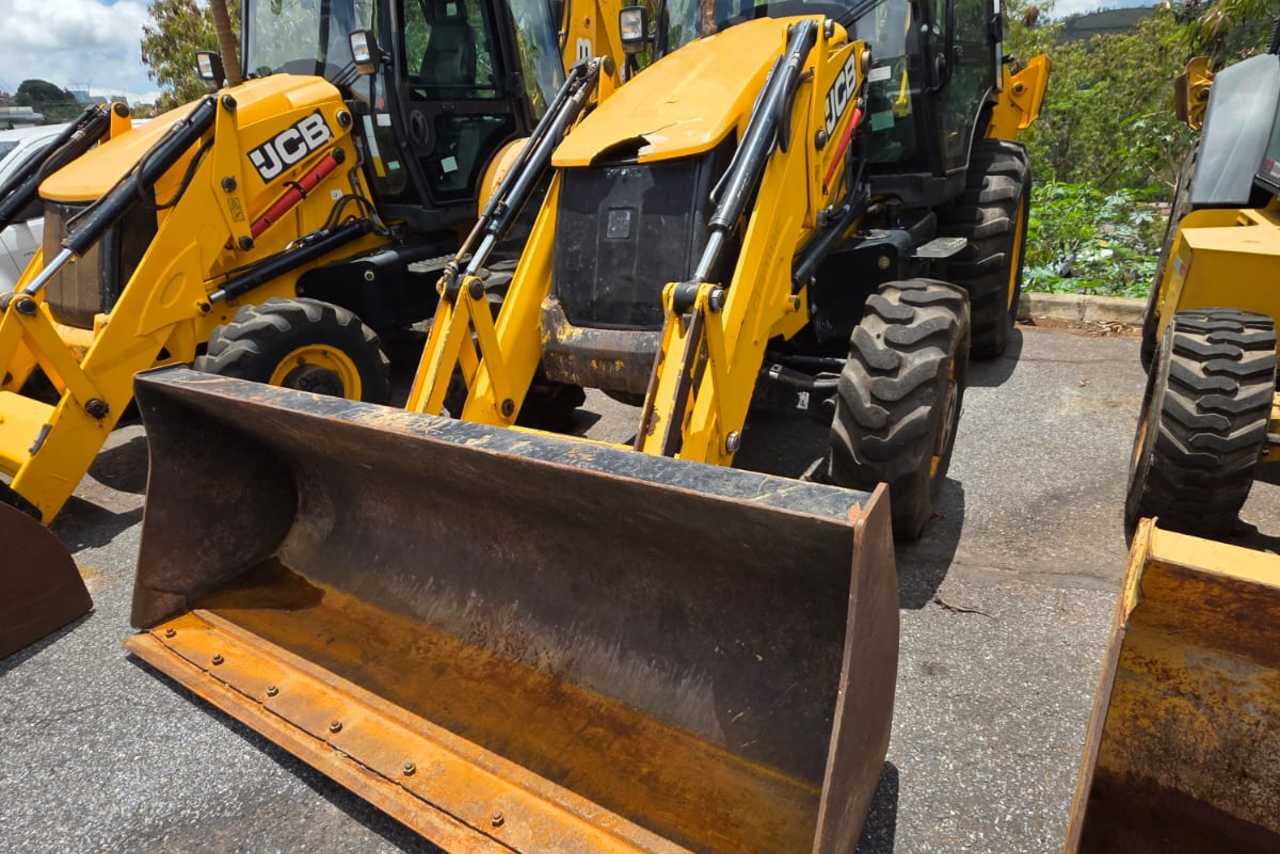 JCB 3CX - 20/20 3