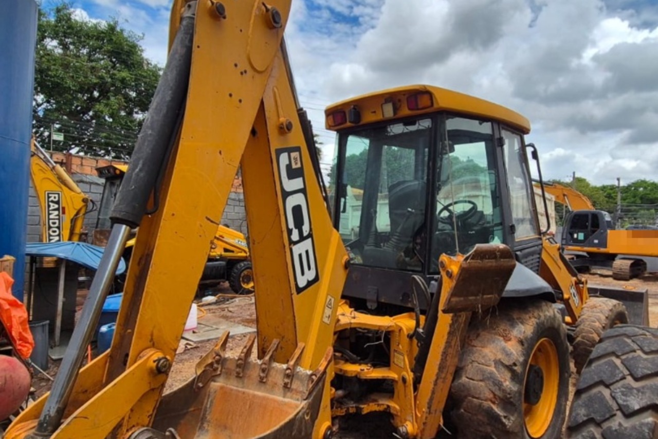 JCB 3C - 12/12 3