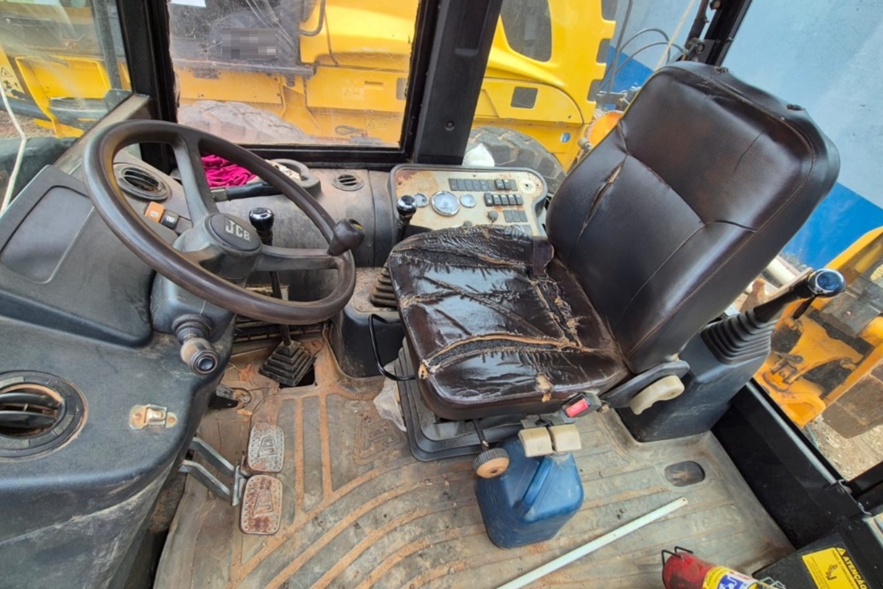 JCB 3C - 12/12 5