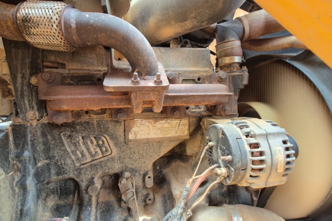 JCB 3C - 12/12 8