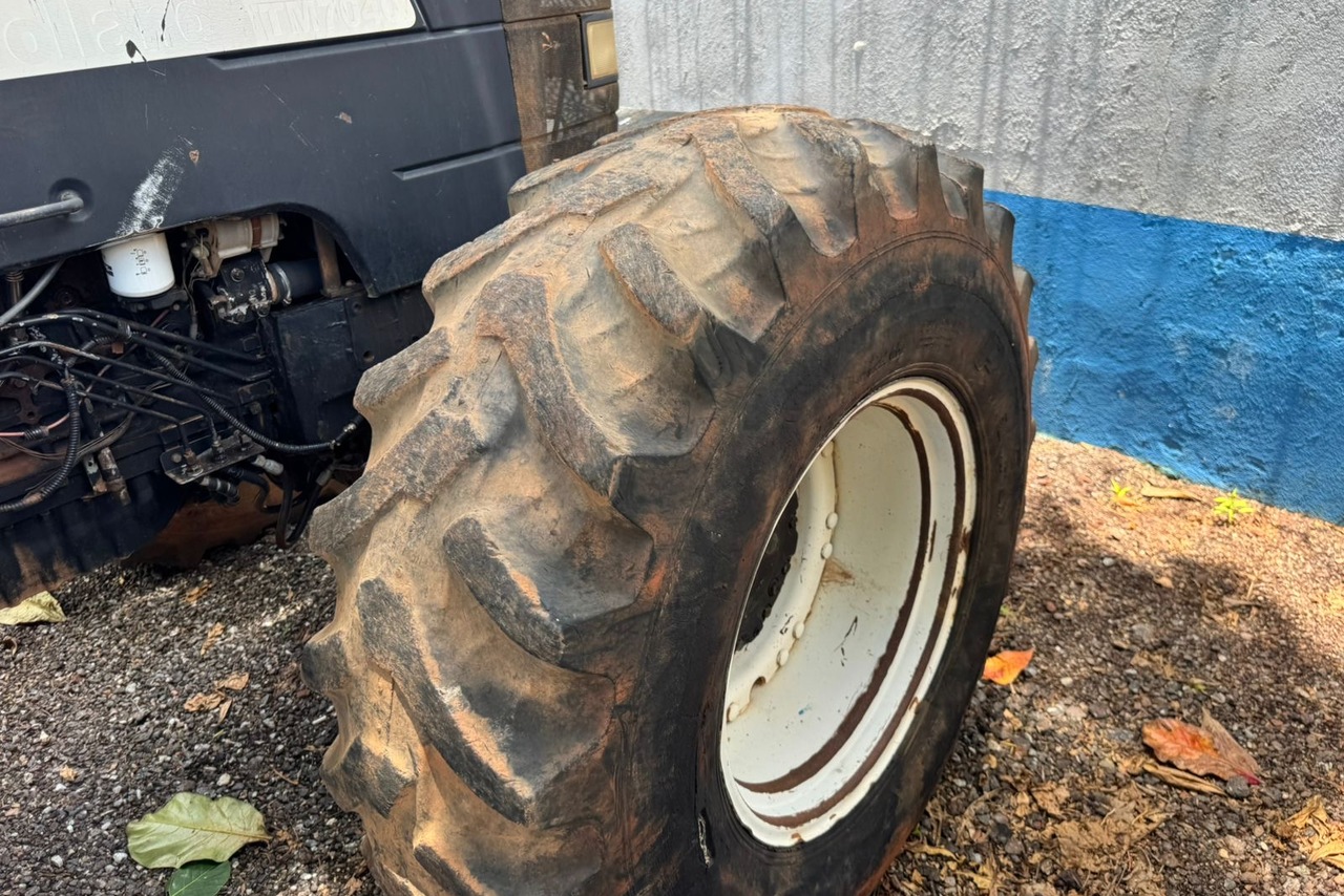 New Holland TM 7040 - 11/11 2