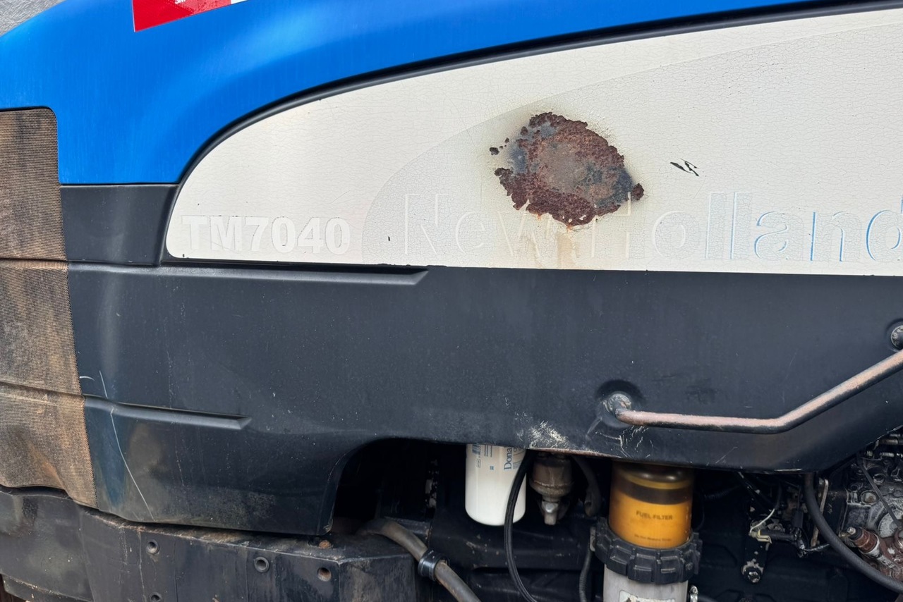 New Holland TM 7040 - 11/11 4