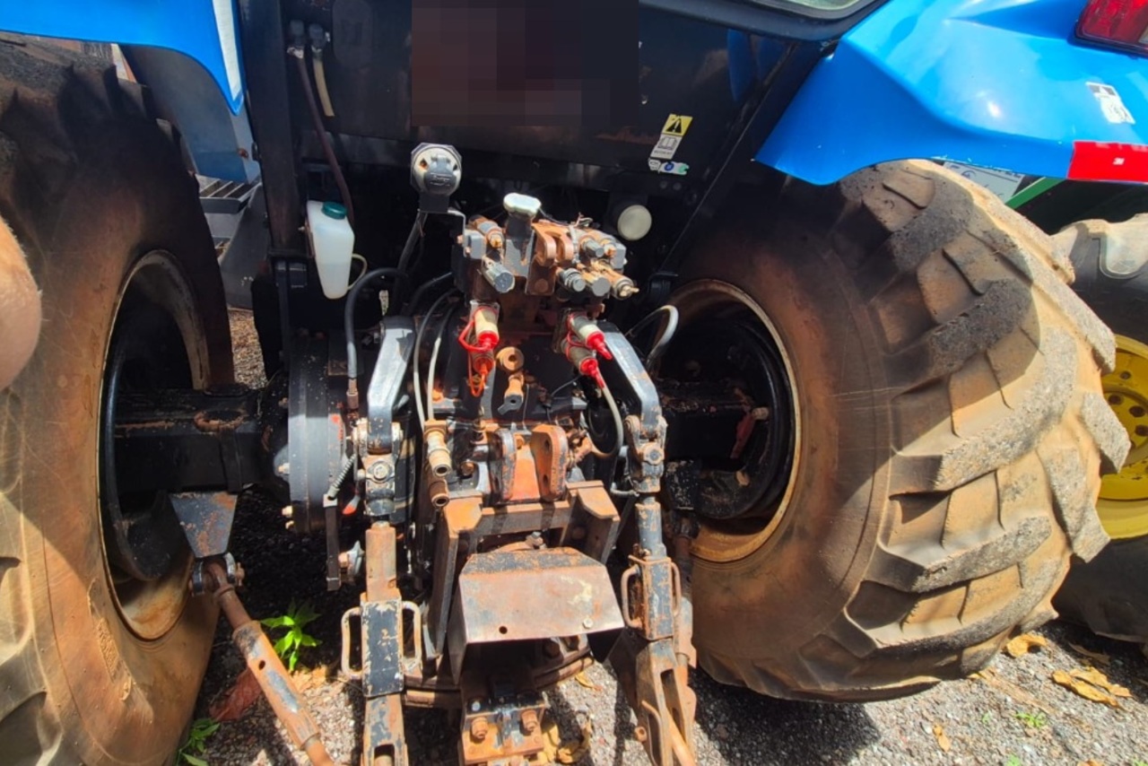New Holland TM 7040 - 11/11 3